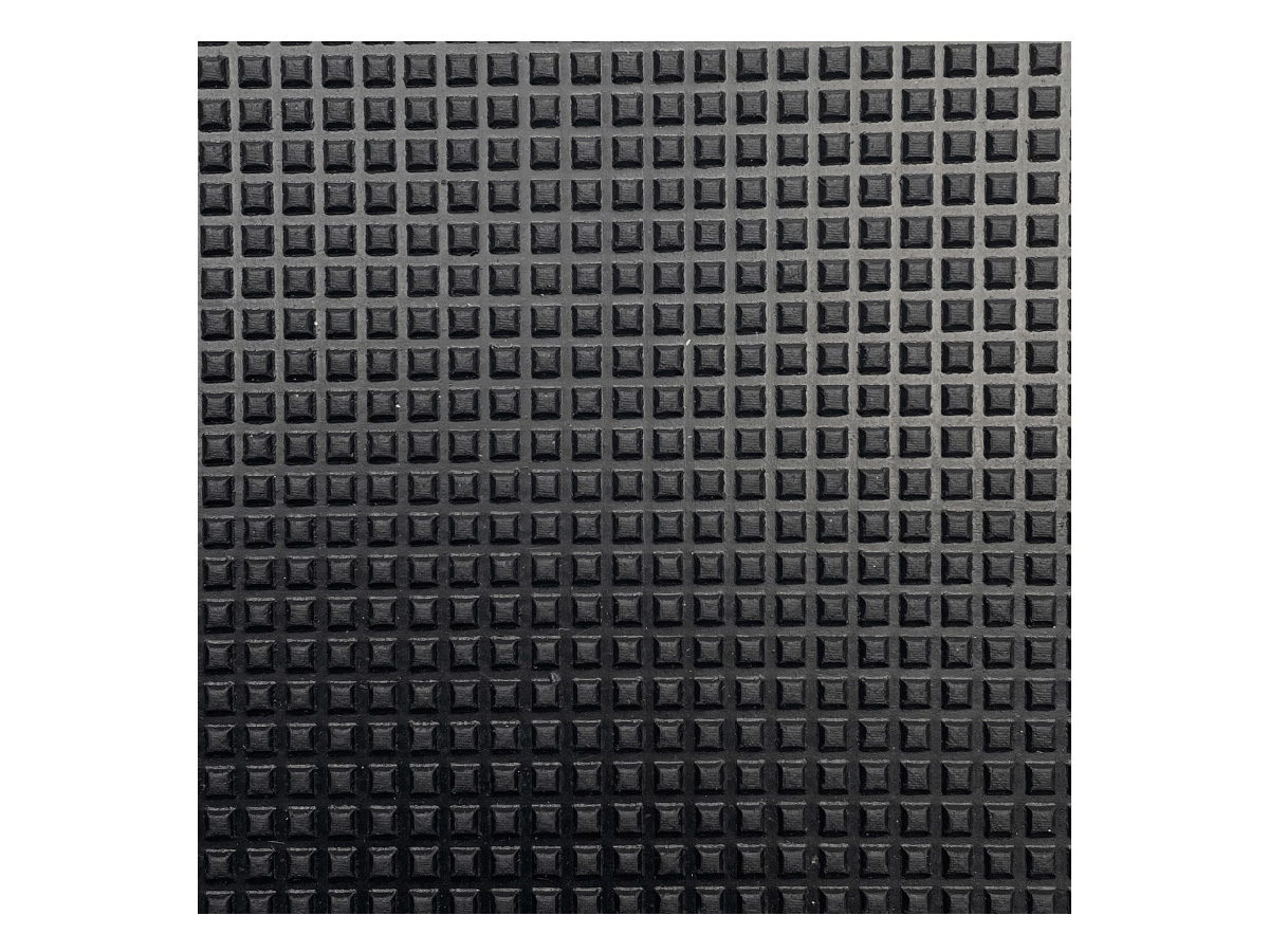 Gummimatte mit Pyramidenmuster – 200 x 150 cm